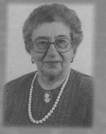 JÚLIA DOS SANTOS MAGALHÃES